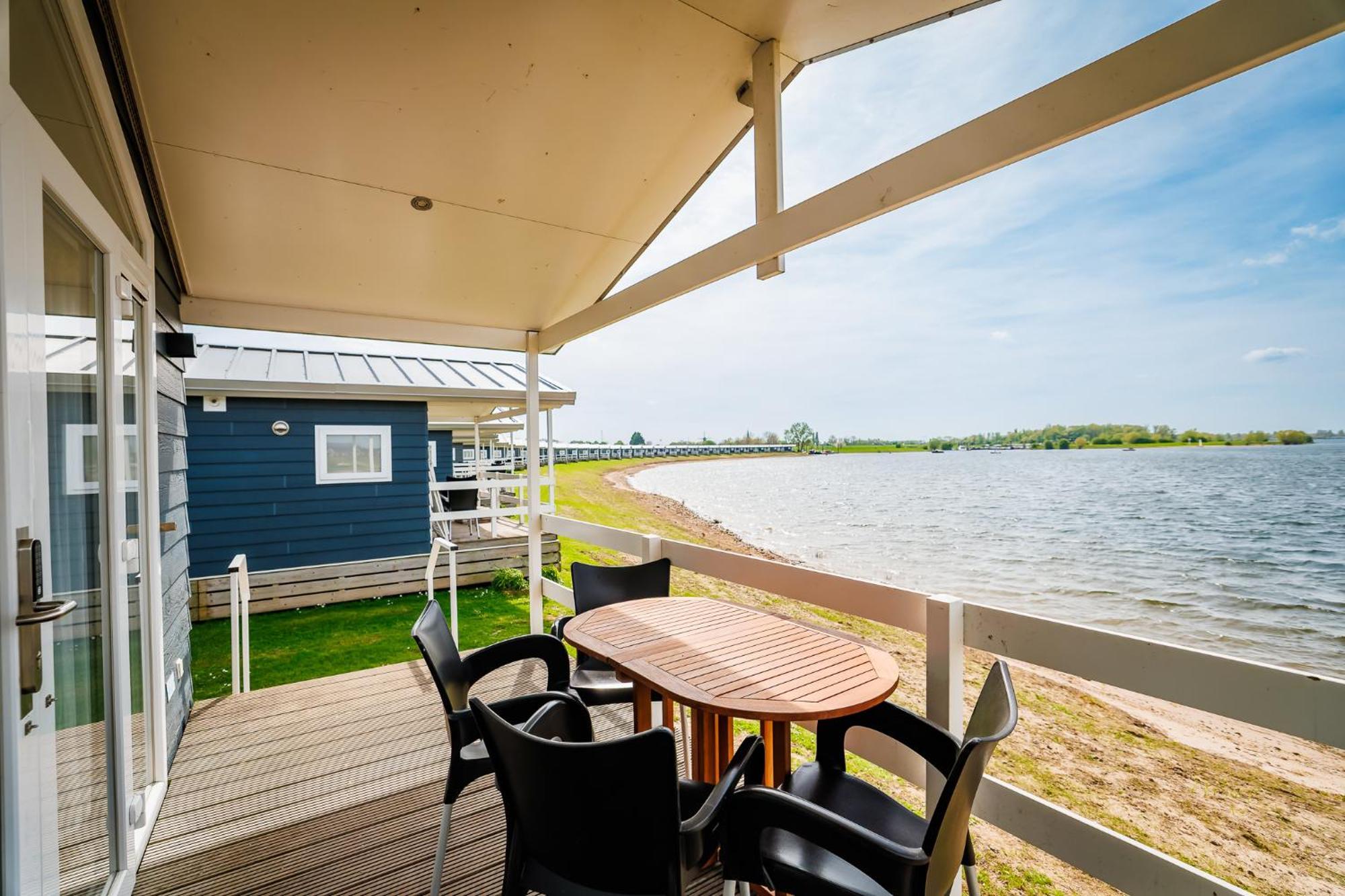 Vakantiepark Eiland Van Маурік Номер фото